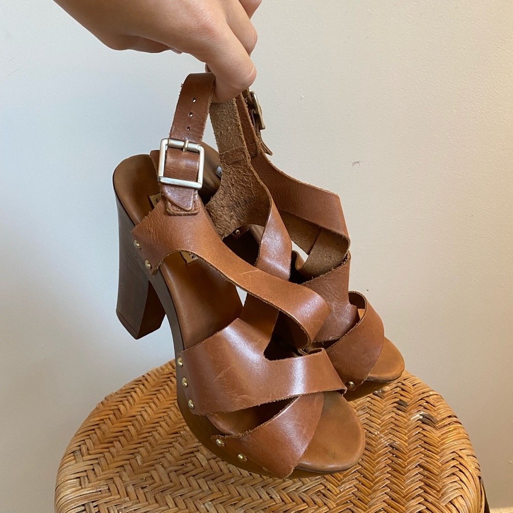 Steve Madden Retro Chunky Platform Heels